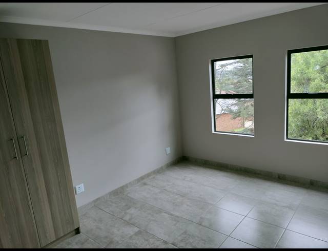4 BEDROOM FREEHOLD FOR SALE IN DIE HEUWEL